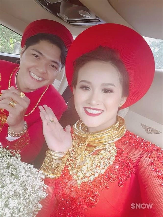 ‘Hotgirl’ Hậu Giang đeo 129 cây vàng trong ngày cưới gây sốc - ảnh 2