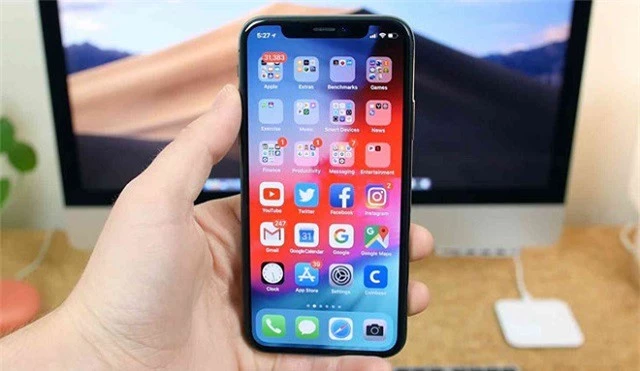 Người dùng cho biết màn hình trên iPhone X bị hiển thị sai lệch màu sắc sau khi lên iOS 12.