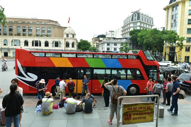 Chính thức thí điểm ôtô 2 tầng chở khách du lịch tại 7 tỉnh thành