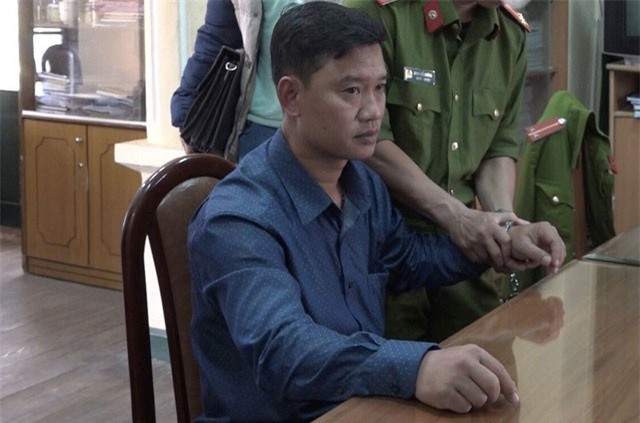 Bắt đối tượng giả danh phó phòng cảnh sát để lừa đảo