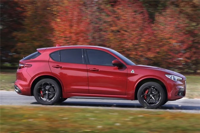 2. Alfa Romeo Stelvio Quadrifoglio 2018.