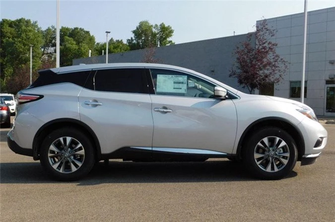 =2. Nissan Murano 2018 (điểm: 7/10).