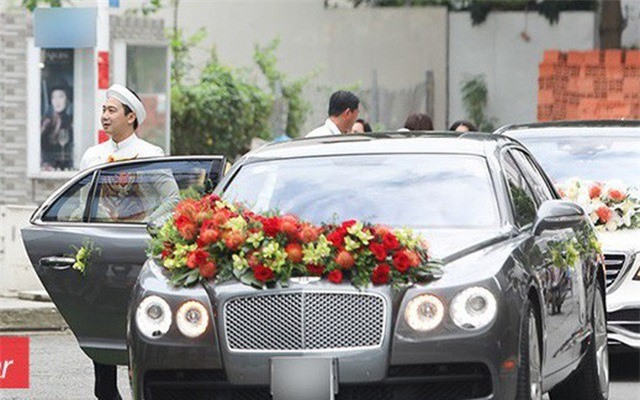 Soi xế sang 10 tỷ doanh nhân John Tuấn Nguyễn sử dụng đón "chân dài" Lan Khuê