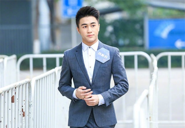 Các thiếu gia con tỷ phú sở hữu toàn thứ "đỉnh" mà độ sát gái và đường tình thì "lắt léo" không thể ngờ