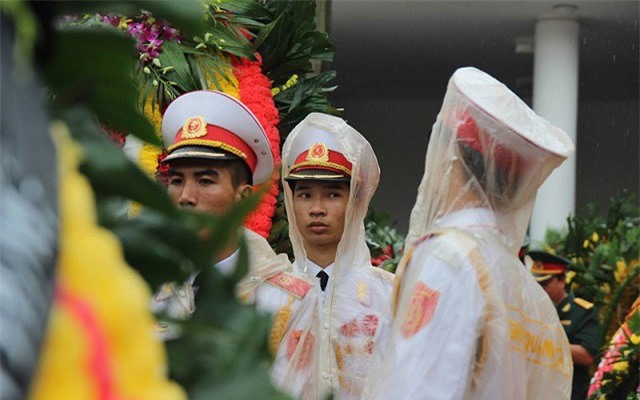 Dự báo thời tiết 27/9: Hà Nội mưa rào ngày tiễn đưa Chủ tịch nước