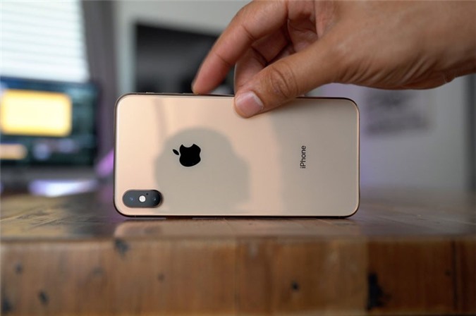 Bất ngờ vì giá thành sản xuất rẻ mạt của iPhone Xs Max
