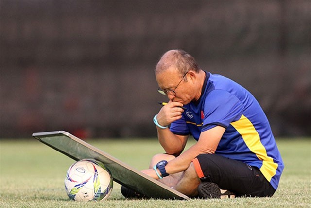 HLV Park Hang Seo tuyển quân dự AFF Cup: Bản danh sách bất ngờ?