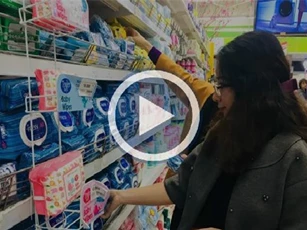 Clip: Khăn ướt dùng sao cho an toàn trước ma trận thật - giả