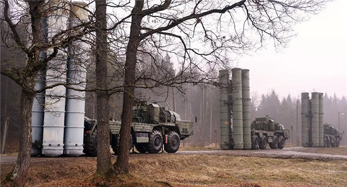 Hệ thống tên lửa S-300. 