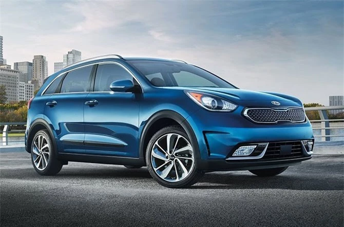 1. Kia Niro FE 2018 (mức tiêu hao nhiên liệu: 5,8 lít/100 km).