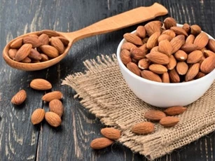 Ăn hạnh nhân vào bữa sáng, giảm cholesterol