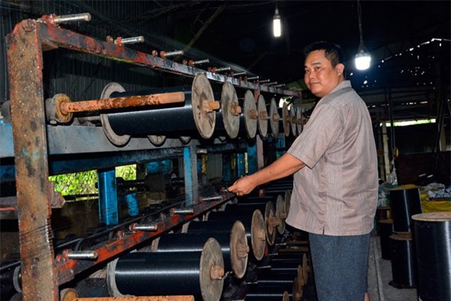 Làm giàu khác người: Thành tỷ phú nhờ đi nhặt thứ cả làng vứt đi