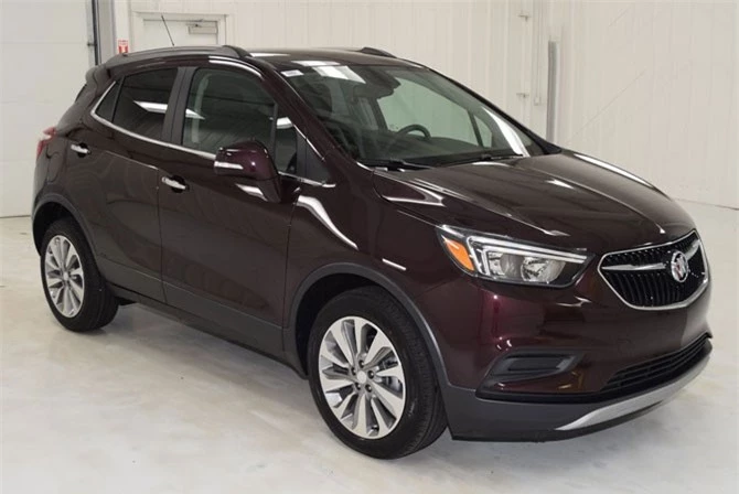 =8. Buick Encore Preferred FWD 2018 (mức tiêu hao nhiên liệu: 8,6 lít/100 km).