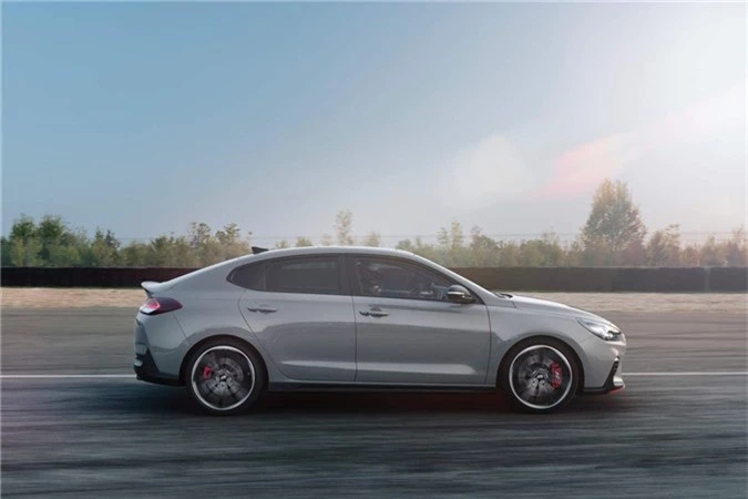 Hyundai i30 Fastback N 2019 - chiec coupe 5 cua dau tien ra mat hinh anh 12