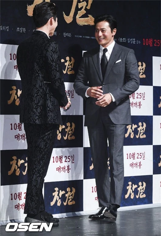 Đây là lần đầu tiên Jang Dong Gun và đồng nghiệp Hyun Bin đóng chung trong một tác phẩm trên màn ảnh rộng. Trong phim này, Hyun Bin sẽ đóng vai một hoàng tử thời Joseon muốn tìm mọi cách cứu những người dân của mình khỏi những xác sống... Jang Dong Gun sẽ thủ vai Kim Ji Joon, một chiến binh diệt trừ yêu. Từ tháng 5 vừa rồi, hình ảnh của phim đã được giới thiệu tại Liên hoan phim Quốc tế Cannes 2018 và gây nhiều chú ý.