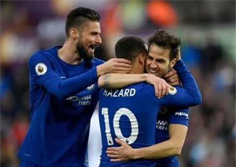 Hazard va Fabregas