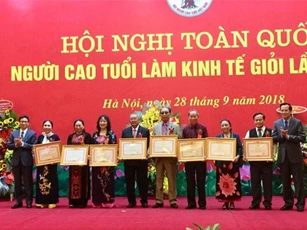 Phát huy những tấm gương người cao tuổi làm kinh tế giỏi