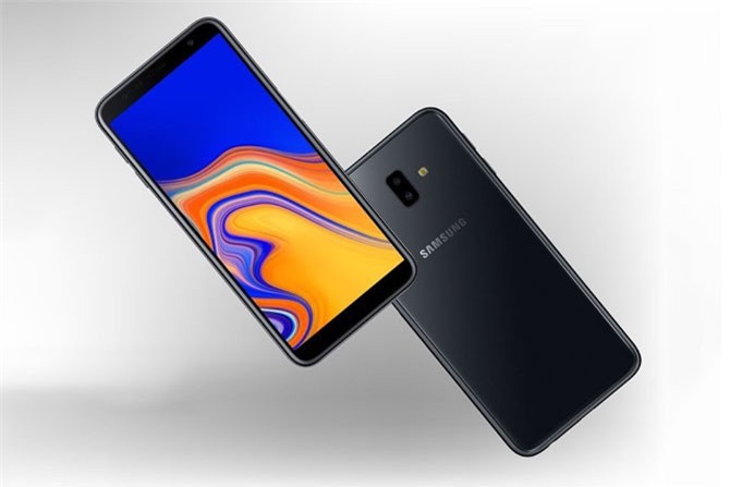 Clip: Mở hộp smartphone Samsung camera kép, giá rẻ sắp lên kệ ở Việt Nam 