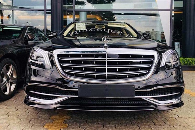 Mercedes Maybach S560 hơn 11 tỷ xuất hiện tại Việt Nam
