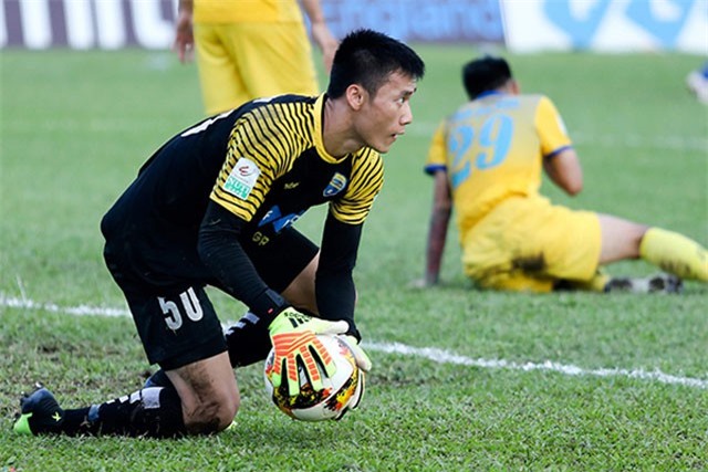 Thủ thành Bùi Tiến Dũng lên tiếng về tin đồn chuyển tới HAGL