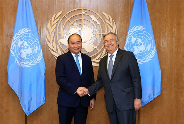 Chuyến làm việc 10 giờ với 15 hoạt động của Thủ tướng