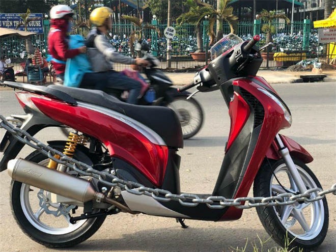 Mê mệt Honda SH Ý biển đẹp, độ đồ cao cấp của dân chơi Biên Hòa