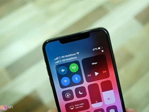 iPhone XS Max 2 SIM ế bất ngờ tại Việt Nam