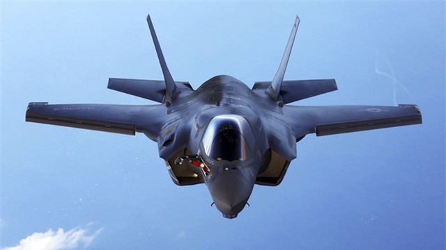 Mỹ: Máy bay tàng hình 115 triệu USD lần đầu rơi trong lịch sử 17 năm