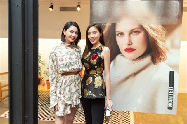 Kỳ Duyên đọ sắc cùng 'bạn gái' người Thái của Sơn Tùng, tại Paris Fashion Week 2018