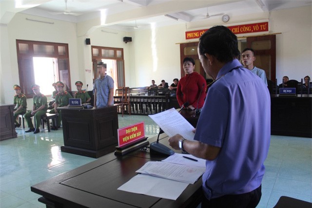 Mâu thuẫn từ mạng xã hội, thiếu niên dùng dao đâm chết người