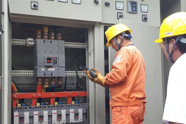 Gánh thêm 20.000 tỷ đồng, nguy cơ tăng giá điện