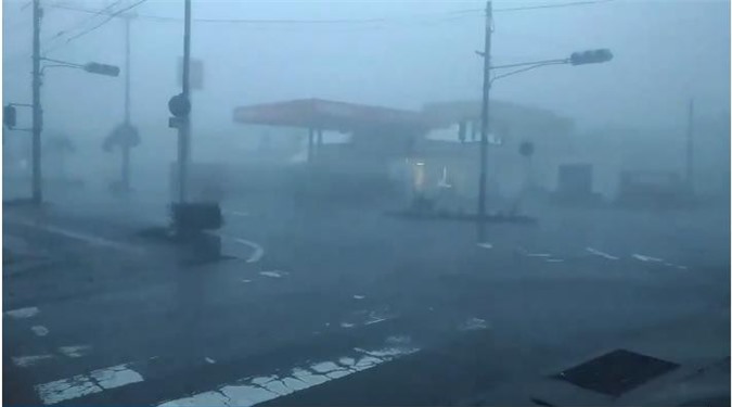 Clip: Siêu bão Trami càn quét toàn bộ phía Nam Nhật Bản