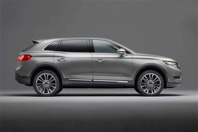 9. Lincoln MKX Black Label AWD 2018 (giá: 56.725 USD).