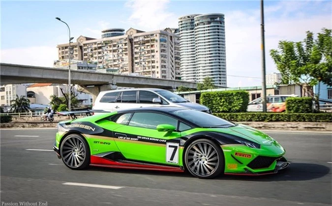 Siêu xe Lamborghini Huracan độ độc nhất Việt Nam thay áo theo xe đua GT3 EVO