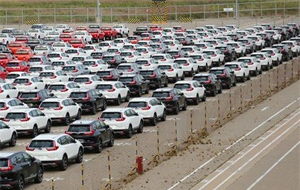 Nhập khẩu ôtô lập kỷ lục mới