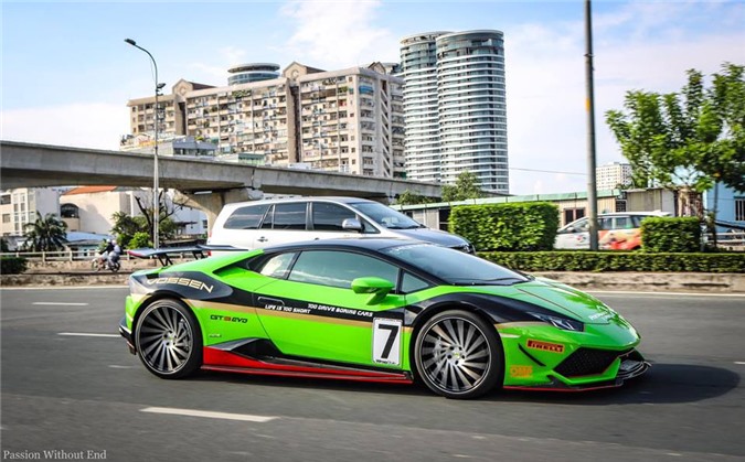 Siêu xe Lamborghini Huracan độ độc nhất Việt Nam thay áo theo xe đua GT3 EVO