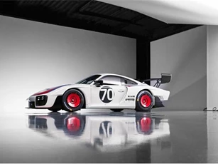Siêu xe Porsche 935 sản xuất 77 chiếc, giá 18,9 tỷ đồng