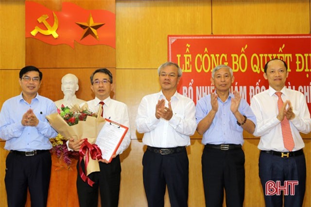 Kiện toàn nhân sự 9 tỉnh thành