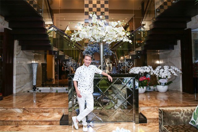 Bi&#x1EC7;t th&#x1EF1; tri&#x1EC7;u &#x111;&#xF4; c&#x1EE7;a Mr. &#x110;&#xE0;m, Ng&#x1ECD;c S&#x1A1;n c&#xF3; &#x111;&#x1EB3;ng c&#x1EA5;p h&#x1A1;n sao Hollywood?