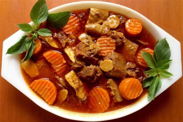 Clip: Công thức nấu bò kho ngon hơn đầu bếp nhà hàng năm sao