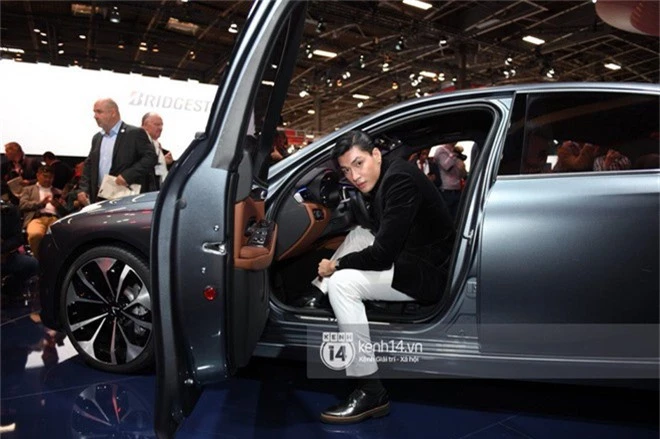 Hoàng Thùy diện váy lộng lẫy, Quang Đại điển trai tại sự kiện ra mắt xe của VINFAST tại Paris Motor Show - Ảnh 12.