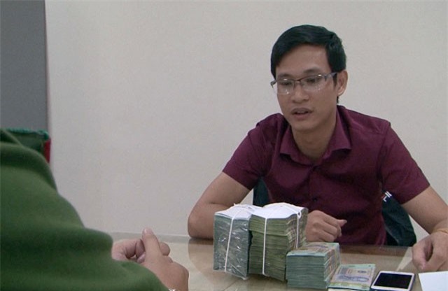 Mạo danh nhà báo lừa đảo chiếm đoạt gần 2 tỷ đồng