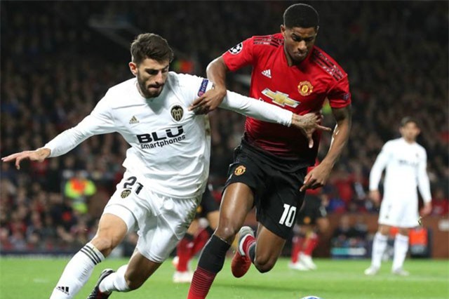 Kết quả Champions League đêm qua, rạng sáng nay: Real thua sốc, M.U bị cầm hòa