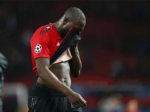 Cặp huyền thoại Man Utd tổng sỉ vả sự lười nhác của Lukaku