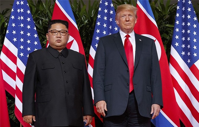 Ông Kim Jong-un "bắn tin" cho TT Trump về phi hạt nhân hóa trên bán đảo Triều Tiên