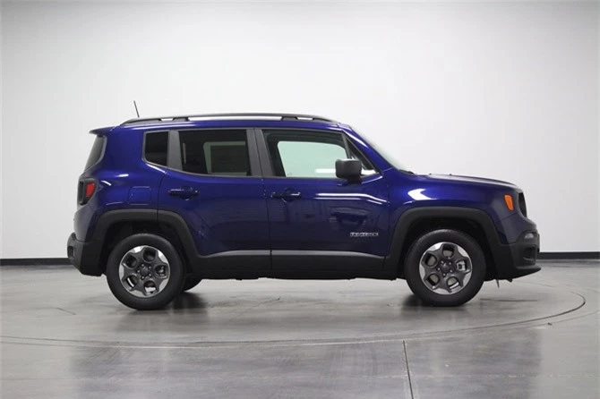 6. Jeep Renegade 2018 (giá khởi điểm: 19.440 USD).