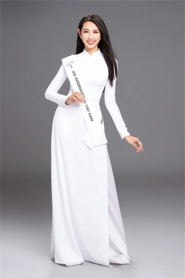 Hoa hậu Nhân ái Nguyễn Thúc Thùy Tiên bất ngờ được cử đi thi Miss International 2018 sau khi Á hậu Thúy An nhập viện - Ảnh 2.