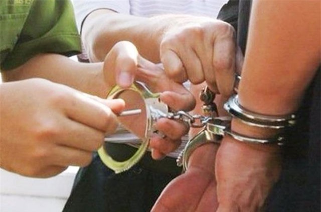 Bắt tạm giam nguyên Phó phòng Cảnh sát Kinh tế Thái Bình dâm ô với trẻ em