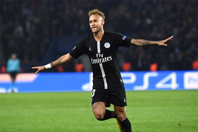 Tiền vệ trái: Neymar (PSG).