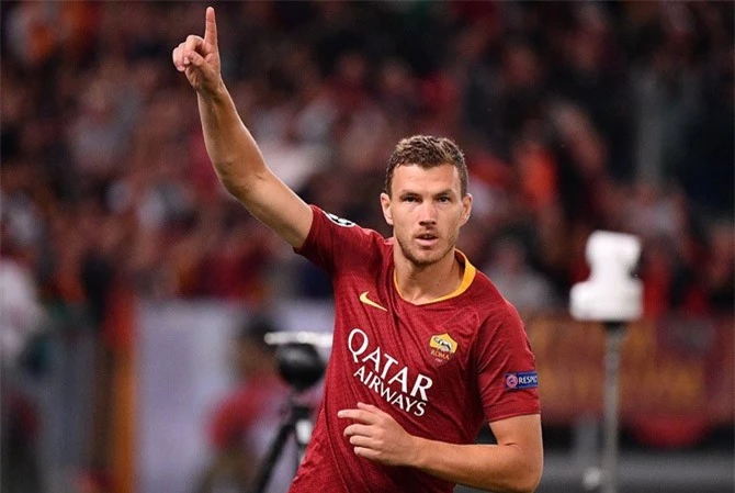 Tiền đạo: Edin Dzeko (Roma).